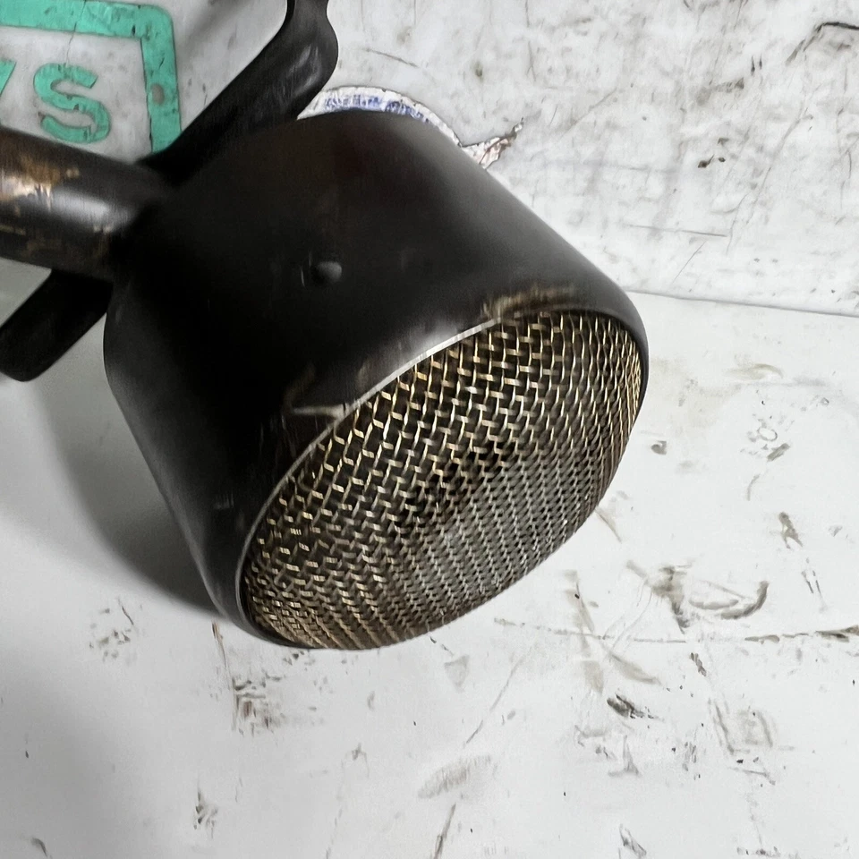 Tubo y pantalla de camioneta de aceite de motor Porsche 928S 78-84 928 Foto 2 de 4