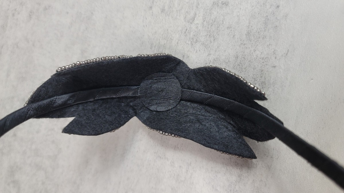 RARE! NWOT. Vintage Black & Silver Grey Beaded Stretchable Headband With Design. Headband Hair Band Party Bead Elegant Black Silver Business  main image 4