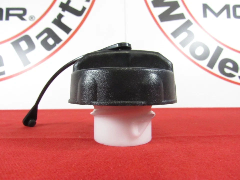 DODGE CHALLENGE tampa de gás de enchimento de combustível sem travamento com amarração NOVO FABRICANTE DE EQUIPAMENTO ORIGINAL MOPAR - Imagem 2 de 4