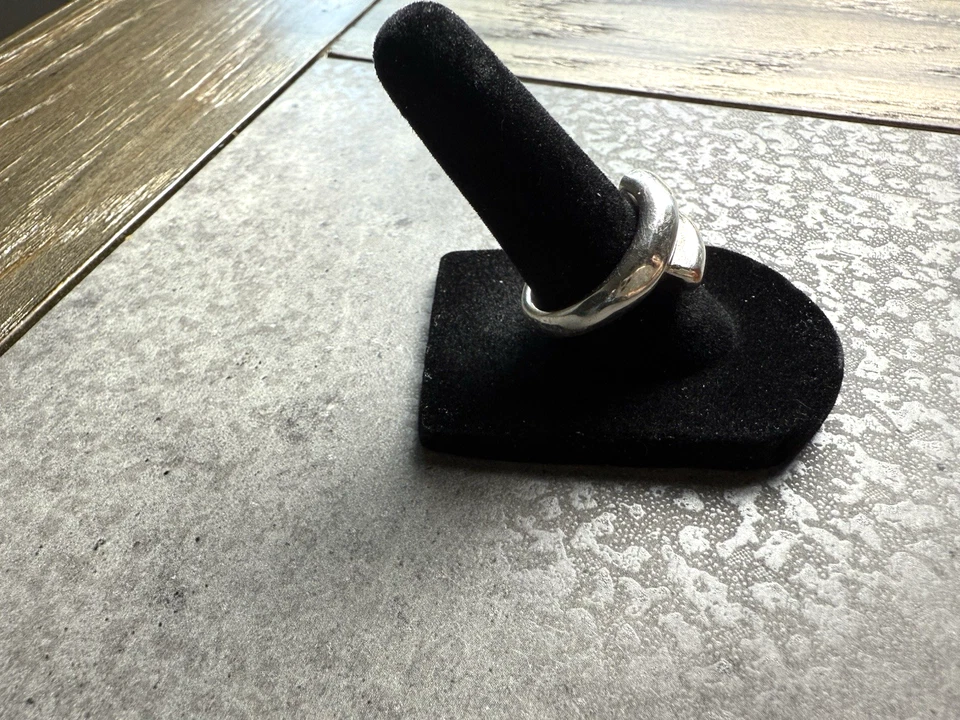 Anillo de plata con forma tubular UNO De 50 patas cruzadas talla 7 Foto 2 de 4