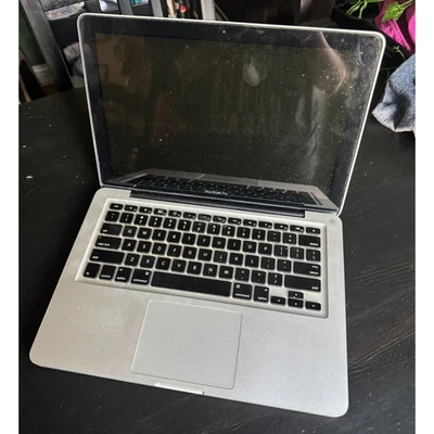 MacBook Pro 13 inch Silver
