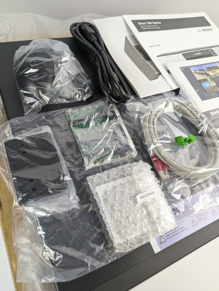 Bosch Divar 700 Series Digital Network 500GB HD Recorder DNR-754