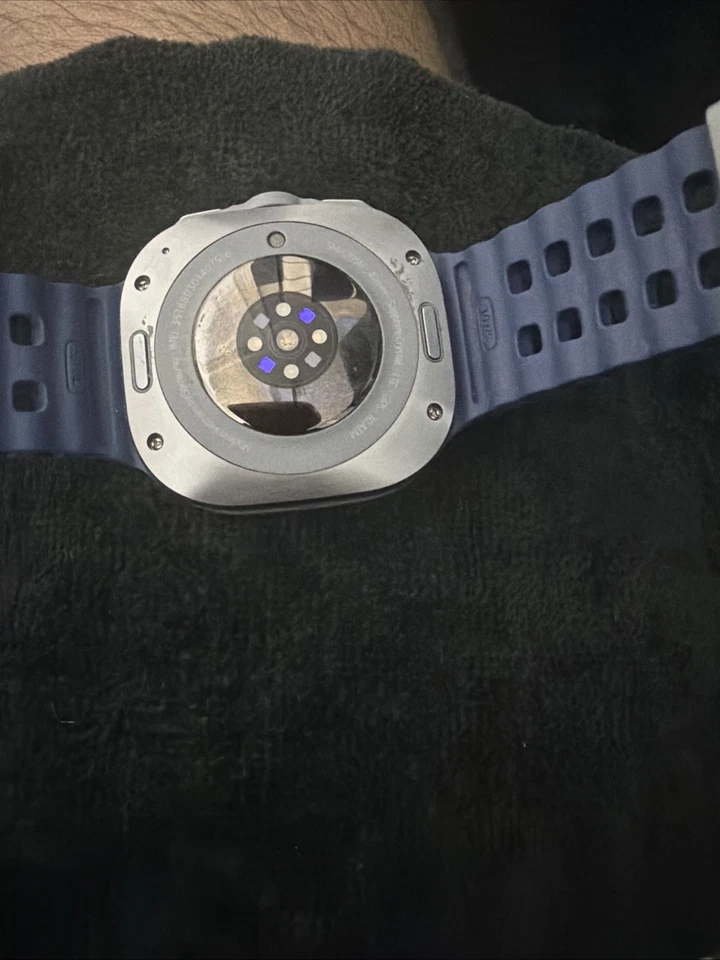 Reloj Samsung Galaxy Ultra 2025 47 mm azul titanio con azul marino (LTE) - 9/10 Foto 2 de 4