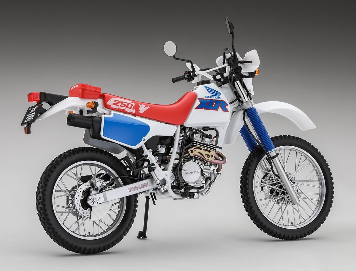 Hasegawa 1/12 Honda XLR250R (MD22) 1991 Plastic Model BK18