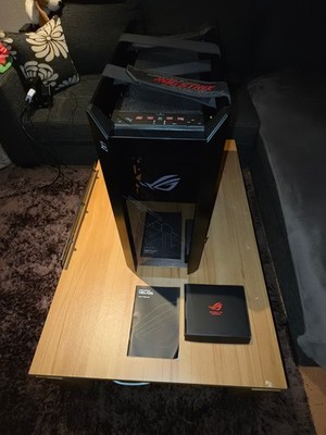 ASUS ROG Strix Helios Tower-Gehäuse - Schwarz (90DC0020-B39000)