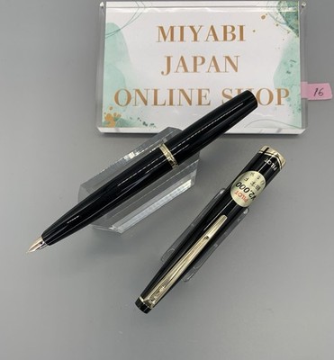 PILOT Elite BLACK 14K Fine Nib Pocket Short Size Fountain Pen Vintage USED 16