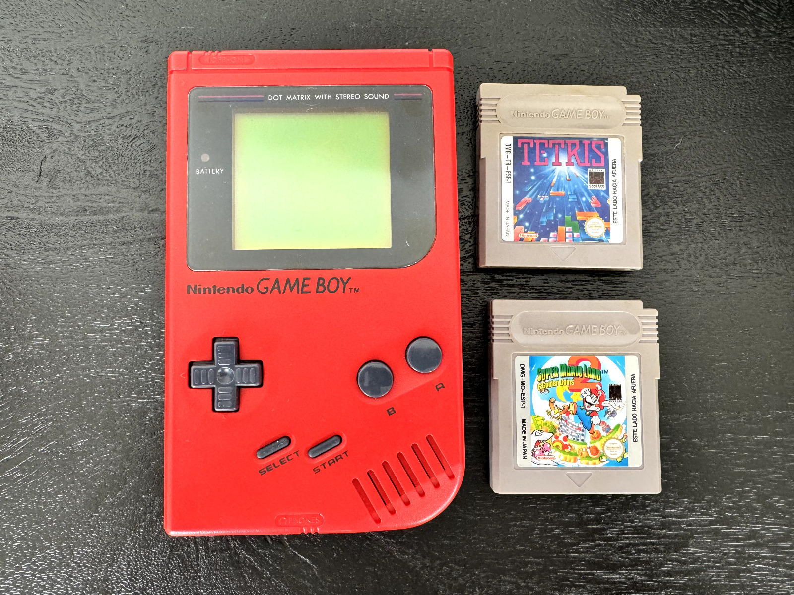 Game Boy Classic DMG-01 in good condition. With game Tetris y Super Mario Land 2