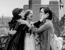 Mary Tyler Moore With Valerie Harper And Cloris Leachman Happy Smiling.JPG 4x6