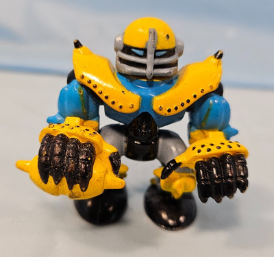 Vintage 1993 Galoob Z-Bots Micro Machines Zentor Action Figure