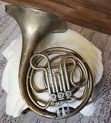 ANTIQUE KRUSPE FRENCH HORN ERFURT, MADE in GERMANY, HOFLIEFERANT