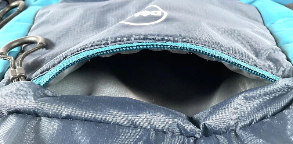 Mochila Dell Bolsa para Computadora Alta Calidad Extra Resistente Bolsa para Libros Azul y Negra Foto 4 de 4