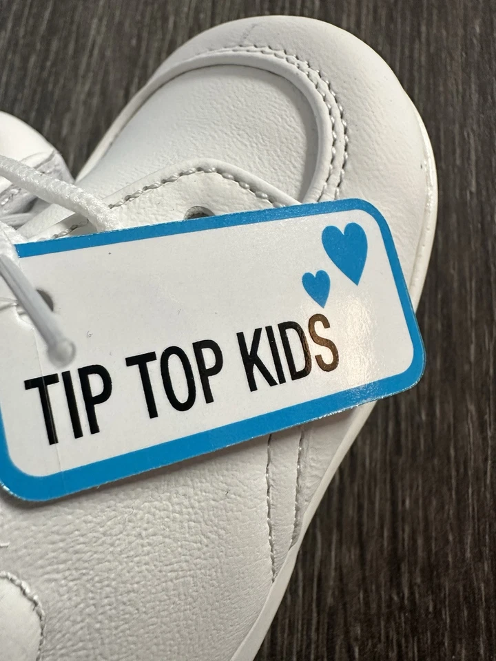 Tip Top 儿童品牌女宝宝白色正装鞋 3 码 — 第 3/4 张图片