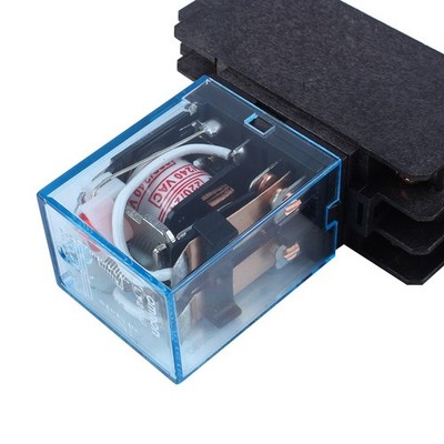 Neues AC 220V Coil Power-Relay 10A DPDT LY2NJ HH62P HHC68A-2Z Mit Sockelbasis.