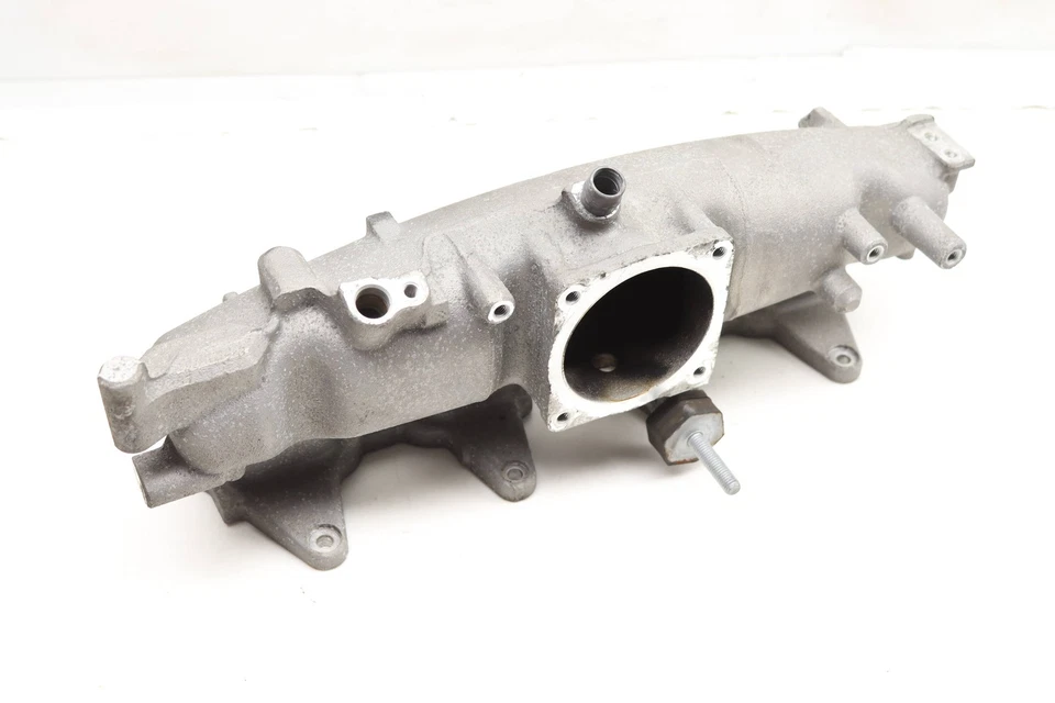 AUDI A5 2013-2015 2,0 L - Colector de admisión 06H133201S Foto 2 de 4