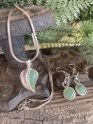 Sterling Gr. 925 Blatt Anhänger an Kette Ohrhänger St. Patricks Day grün
