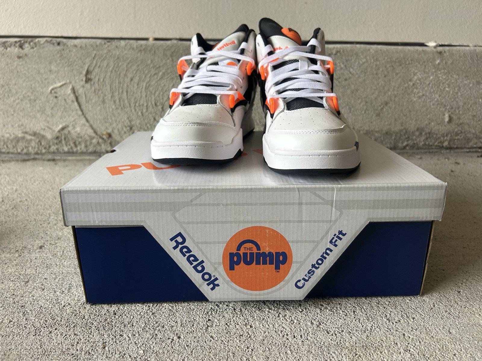 Reebok Pump Omni Zone II Unisex Basketball Sneakers Men 8/Wo