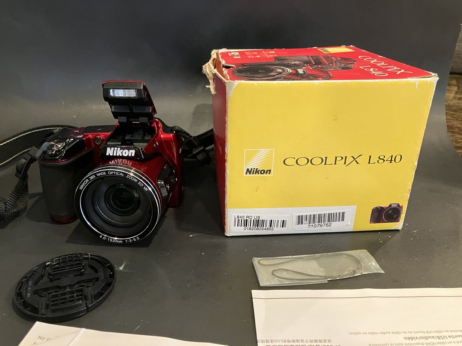 Red NIKON Coolpix L840 16.0MP Digital Camera/Video Recorder w Flip