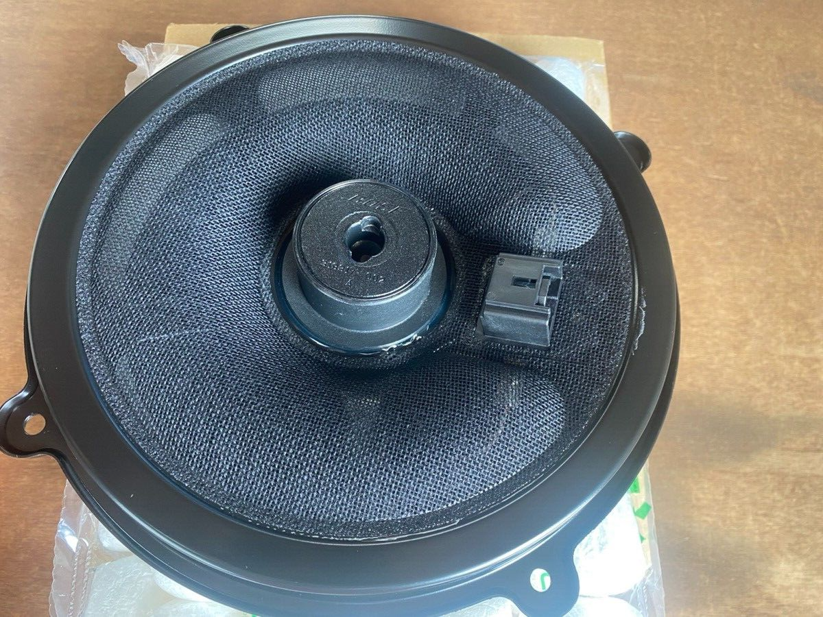 Genuine Mazda CX-5 CX-9 BOSE Front Door Speaker Subwoofer KD45 66
