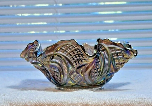Vintage IMPERIAL SMOKE  "DIAMOND RING"  CARNIVAL GLASS EIGHT RUFFLED 9” BOWL