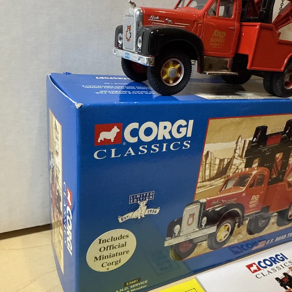 Corgi Classics #53601 Mack B Wrecker A.N.D. Service Truck  U.S Road Transport - Image 3 of 4