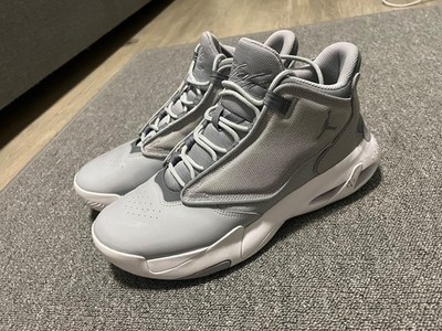 Jordan Max Aura 4 Sneaker Farbe:Grau Größe 44