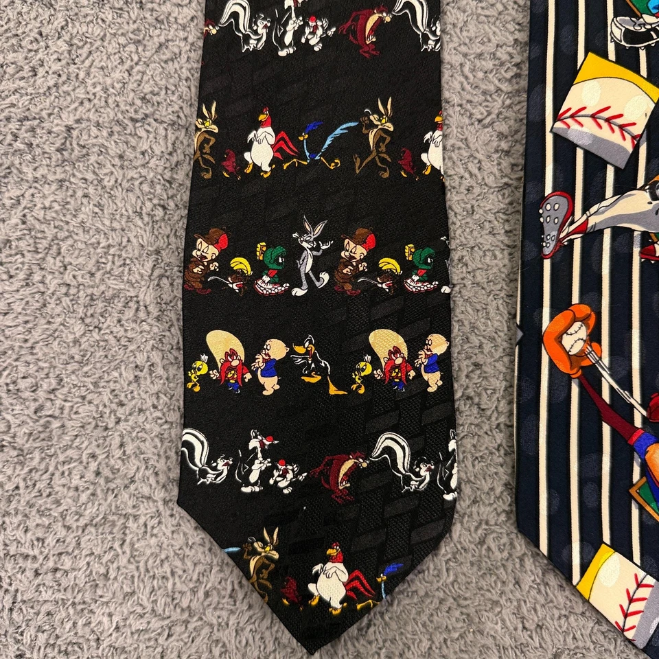 Corbatas de seda vintage Looney Tunes para hombre lote 3 béisbol novedad años 90 Taz Tweety Bugs Foto 2 de 4