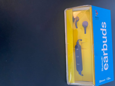 Bluetooth Earbuds by Digital Basics New in Box  Fast Charging 