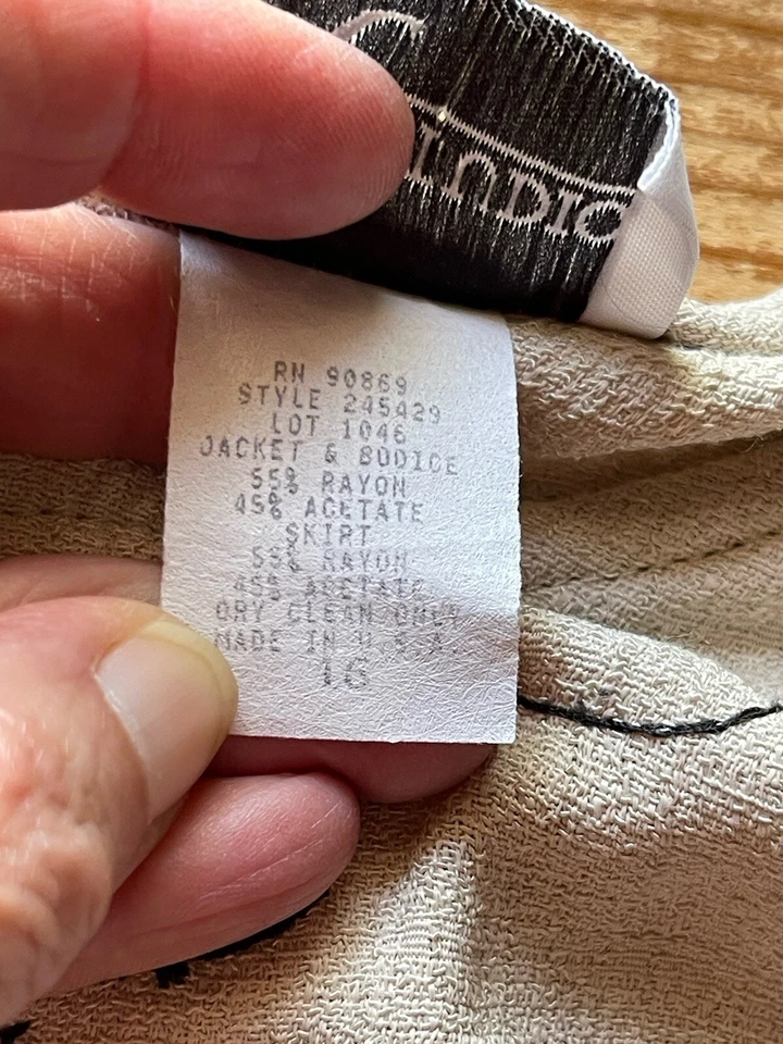 Maxi Vestido para Mujer K Studio 16 Sin Mangas Negro/Tostado Bordado Corbata Trasera HECHO EN EE. UU. Foto 3 de 4