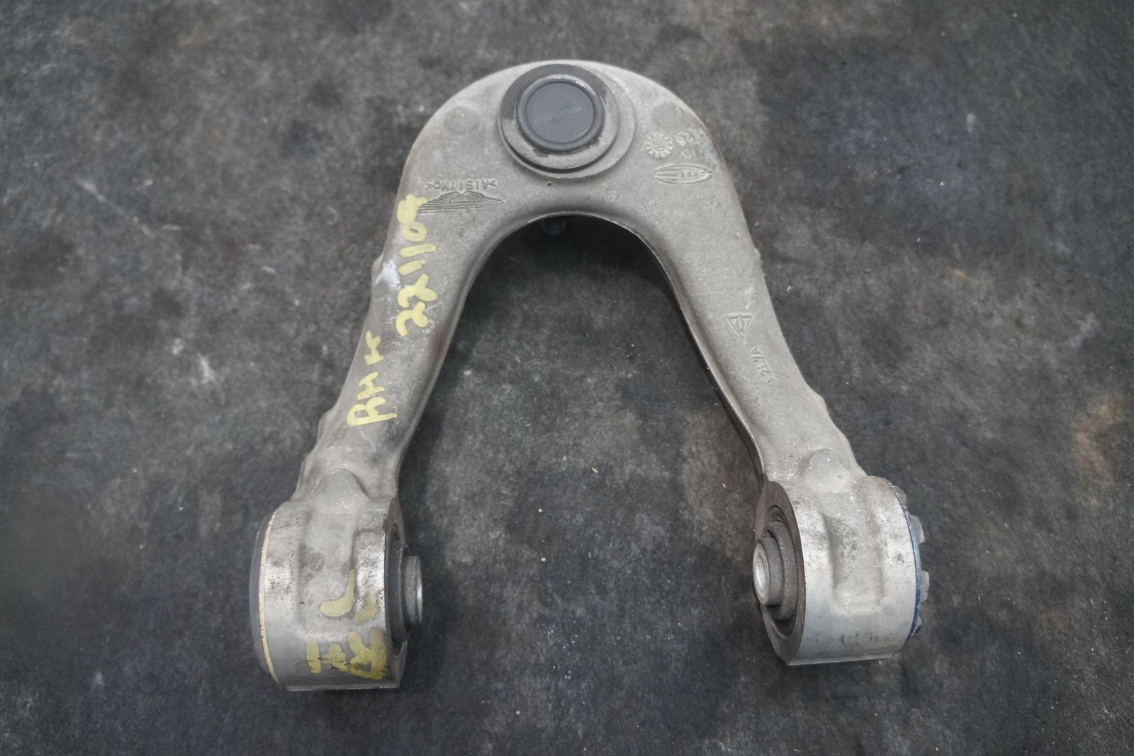 Front Right Upper Control Arm 6G33-3084-AB OEM Aston Martin V8 Vantage 2006
