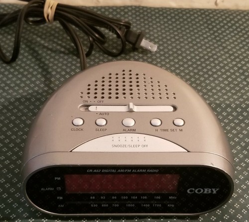 Coby CR-A52 AM FM Alarm Clock Radio Gray - Picture 2 of 4