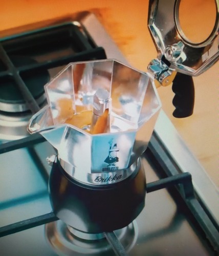 BIALETTI BRIKKA 2 TZ NEW CAFFETTIERA MOKA CAFFE ESPRESSO CREMOSO COME AL  BAR | eBay
