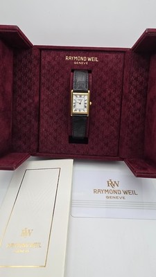 Raymond Weil Tank 18k Gold Electroplated Damenuhr mit Box und Papieren.
