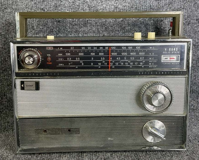 Sony TFM-1000WB Transistor Radio 4 Band Super Sensitive Solid State For Parts