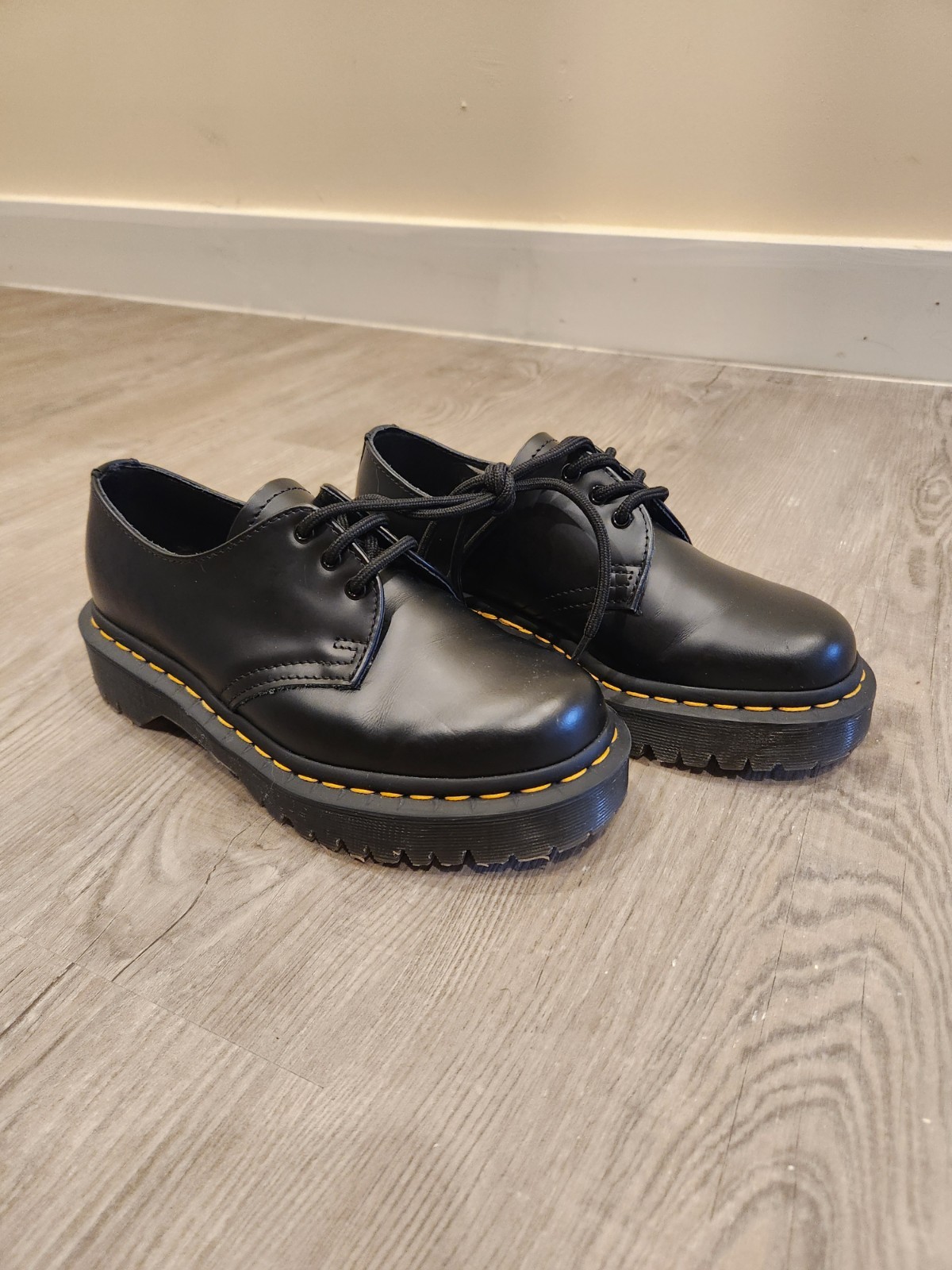 Dr. Martens 1461 Bex Smooth Leather Oxfords Women's 6