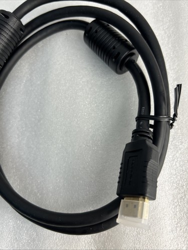 Monoprice 4956 4' 28AWG High Speed HDMI Cable with Ferrite Cores-Black, - Picture 5 of 7