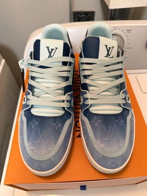 AUTHENTIC Louis Vuitton Blue Trainer Sneaker Shoe SOLD OUT LV 10 FITS LIKE a 12 image 5