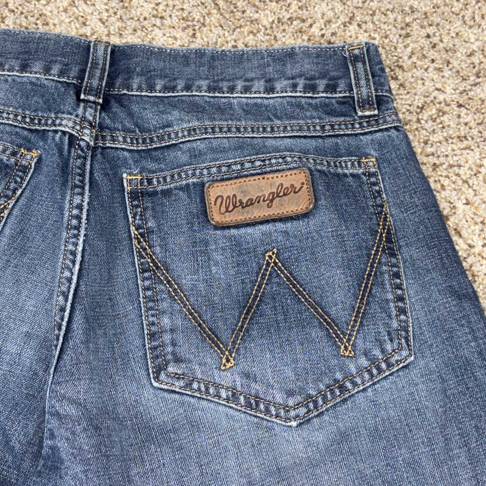Wrangler Retro Jeans Men's 30x34 Relaxed Straight Denim Fits 30 X 33 - View 15