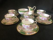FINE ANTIQUE 20-PIECE MINTON COCKATRICE GREEN BONE CHINA TEA SET.