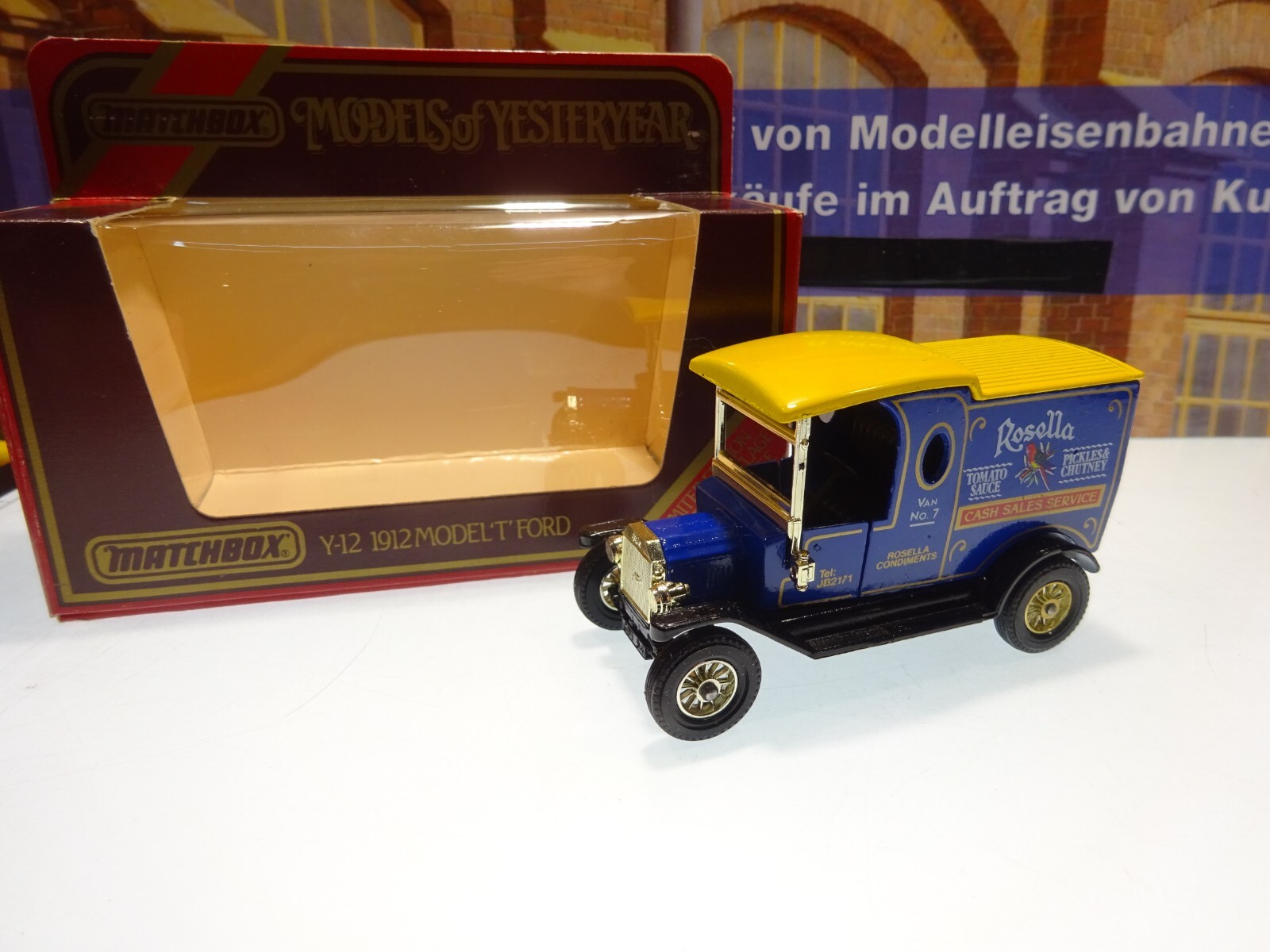 Foto 1 di 6