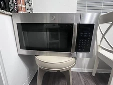 GE JVM3160RFSS 1.6 cu.ft 1000W Microwave Oven