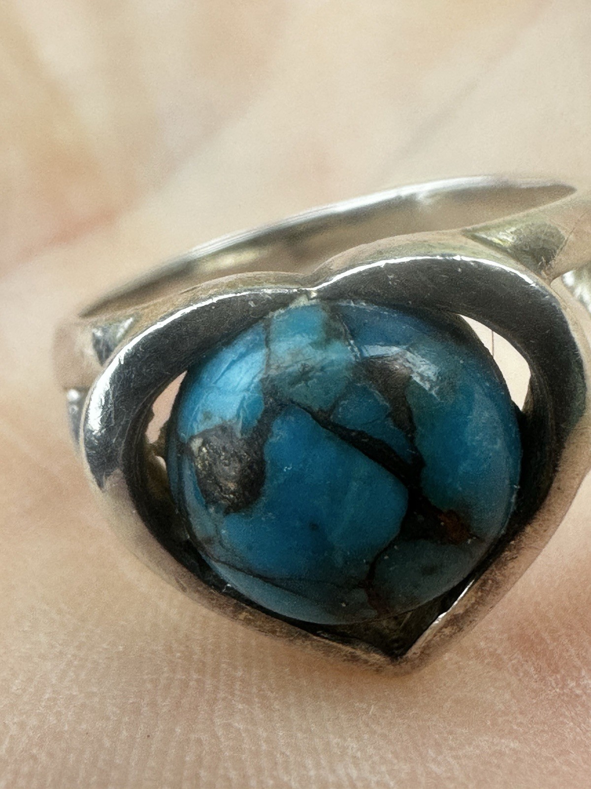 Solid Silver "Unknown Blue Stoned" Ladies Ring Si… - image 2