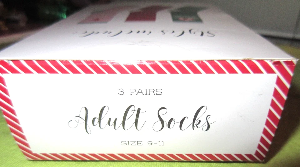CHRISTMAS Socks Three pairs Boxed Set Size 9-11 Ankle Socks NEW in Gift BOX - Image 3 of 3