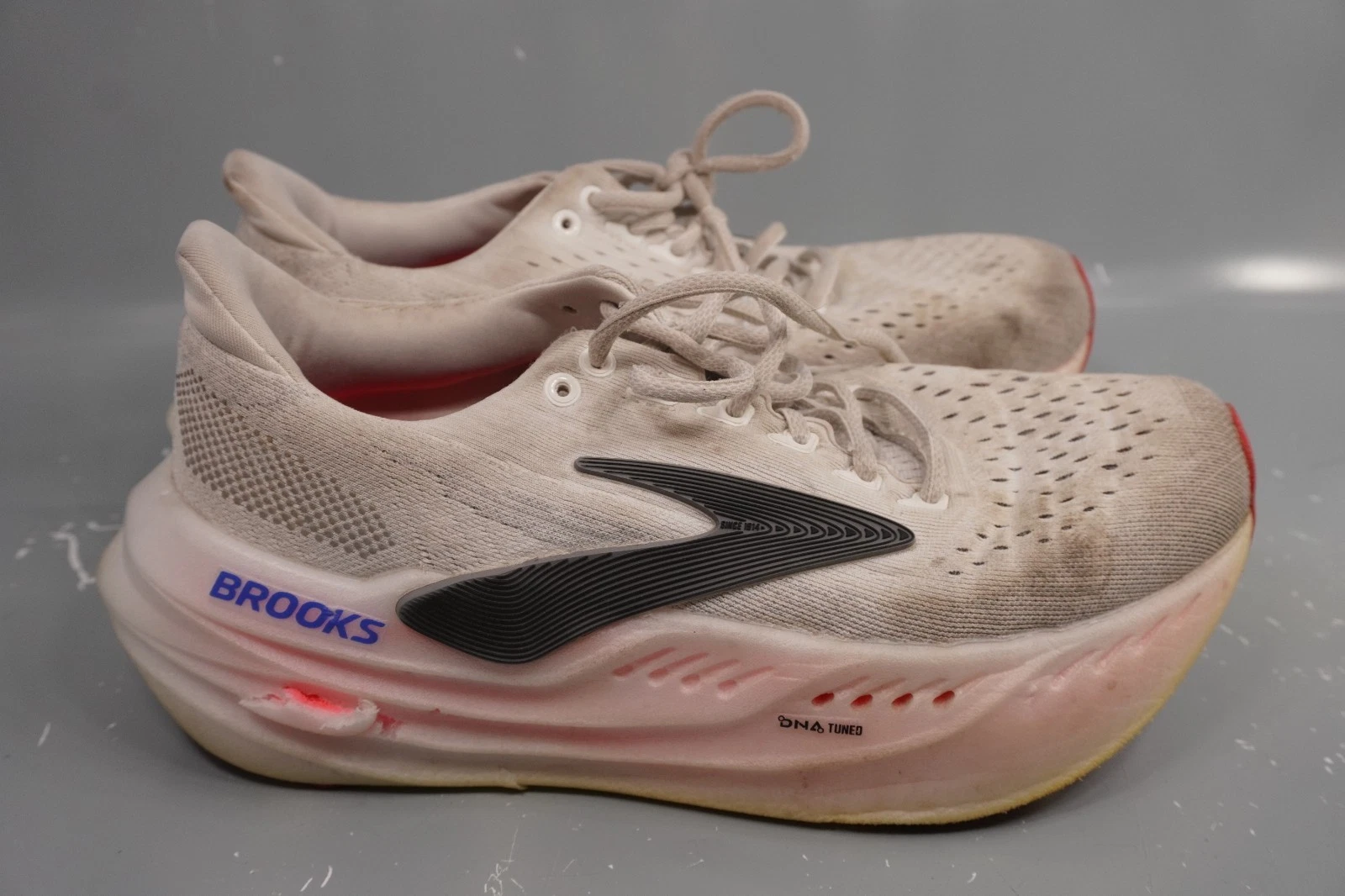 Brooks Glycerin Max Shoes Womens Size 8 White Black Diva Pink Running Athletic