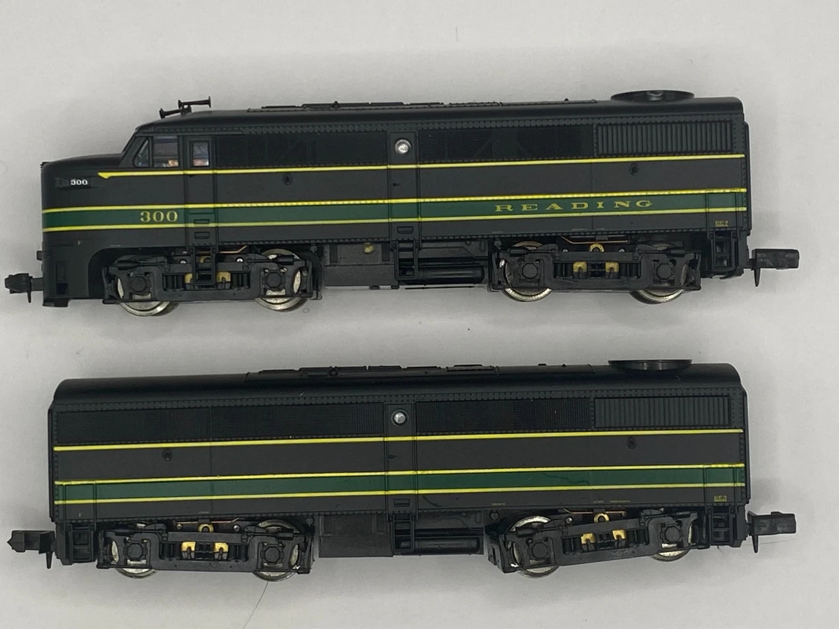 Life Like N scale USRA Y3 2 8 8 2 steam locomotive is a good looking workhorse