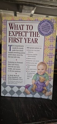 What to expect the first year pre Owned paperback book