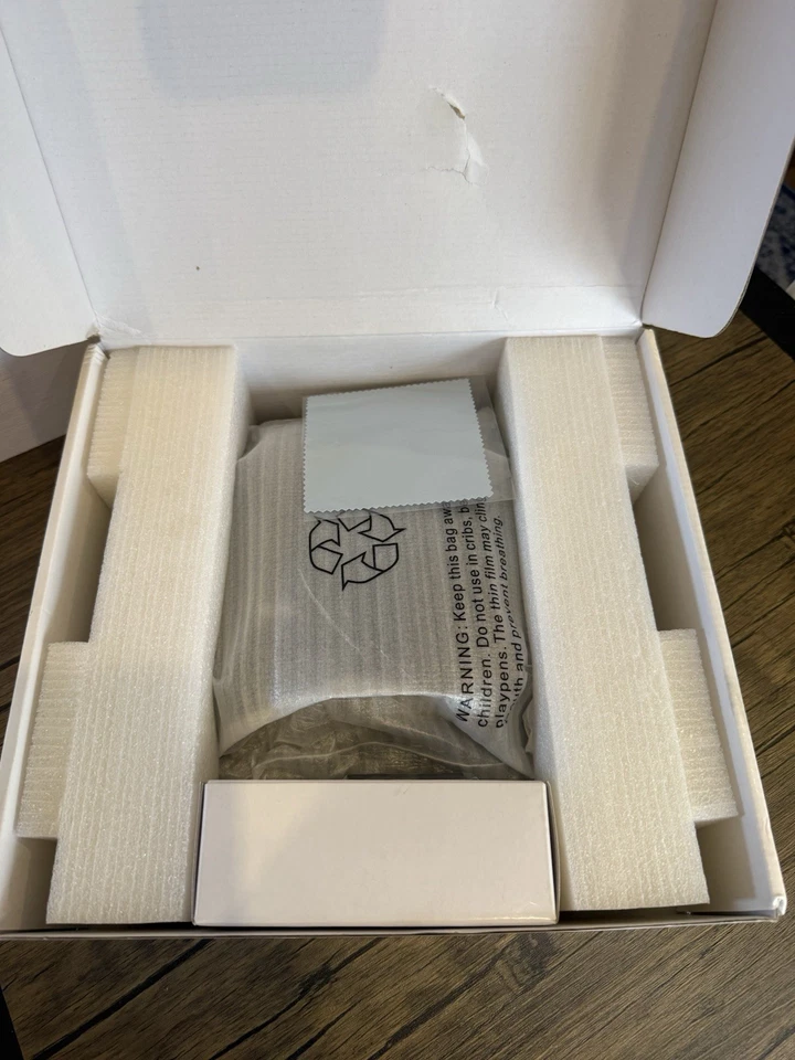 Jessops 8-inch Digital Picture Frame, Black Acrylic In Original Box - Image 2 of 2