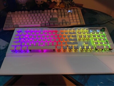 ROCCAT Vulcan 122 AIMO Mechanical Gaming Keyboard - White (ROC-12-941-BN)