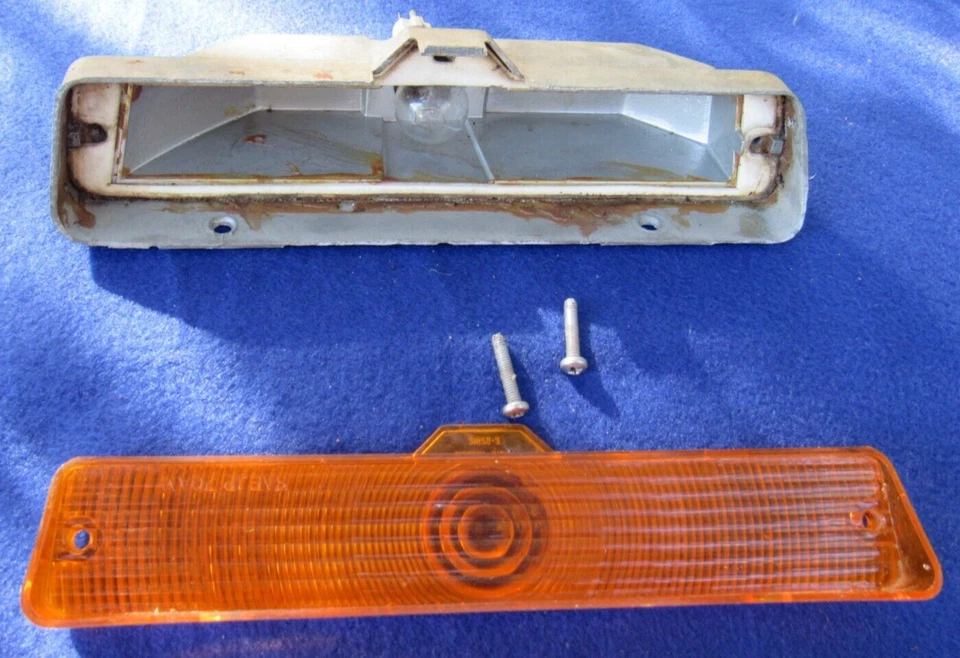 1973 AMC Ambassador Coupe LH Front Bumper Marker Light Directional 3614643 OEM - Image 4 of 4
