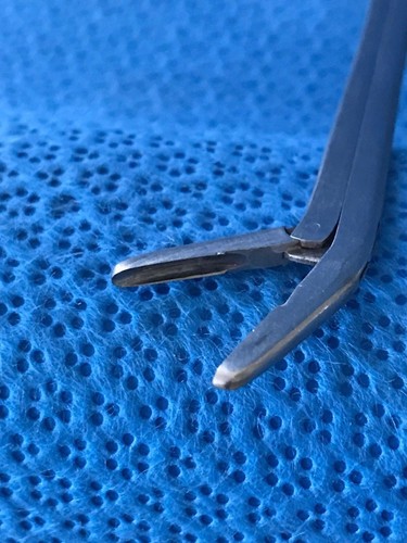 Codman 53-1196 2mmX10mm Up Cushing Intervertebral Disc Rongeur - Picture 8 of 11
