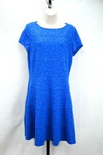 Vestido DB Cremallera Trasera Manga Corta